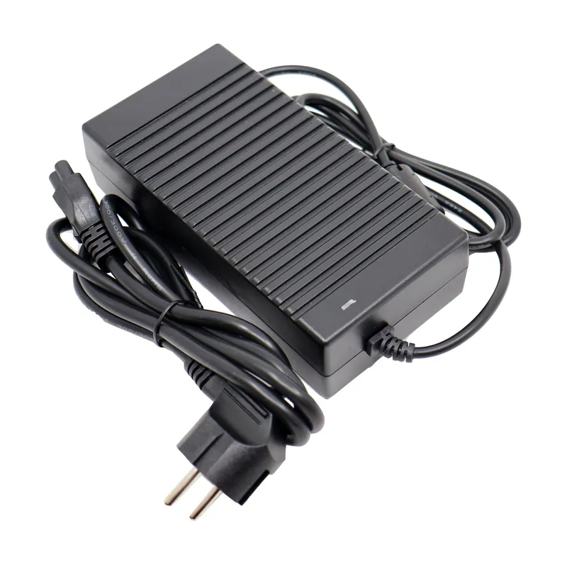 Sursa alimentare YDS 12V 8A cu fir carcasa plastic96W mufa 5.5*2.5 mm Transport gratuit