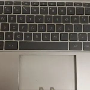 Ofertă specială Carcasa superioara cu tastatura palmrest Laptop, HP, 240 G10, 245 G10, N35869-001, argintie, layout US