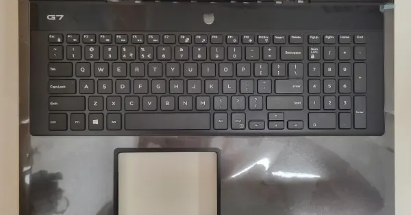 Carcasa superioara cu tastatura palmrest Laptop Gaming, Dell, Inspiron G7 7790, 06WFHN, 00YW0N, layout US Expediere rapidă